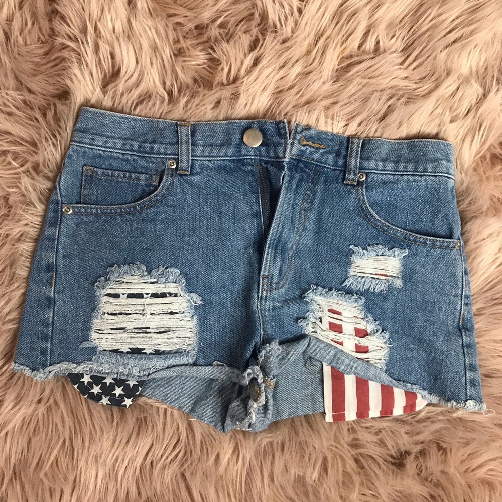 Flag shorts